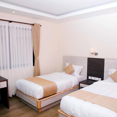 Sarovar Residency Serviced Apartment Hotel Jawlakhel Dış mekan fotoğraf